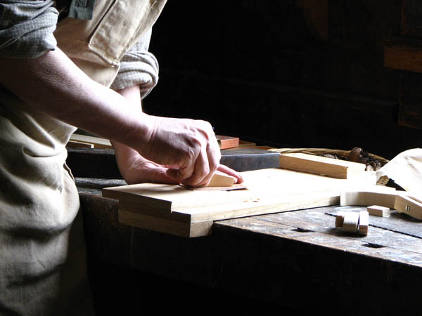Nuestra <strong>carpintería de madera en  Jávea/Xàbia</strong> es una empresa de <strong>herencia familiar</strong>, por lo que  contamos con gran <strong>experiencia </strong>en la profesión.